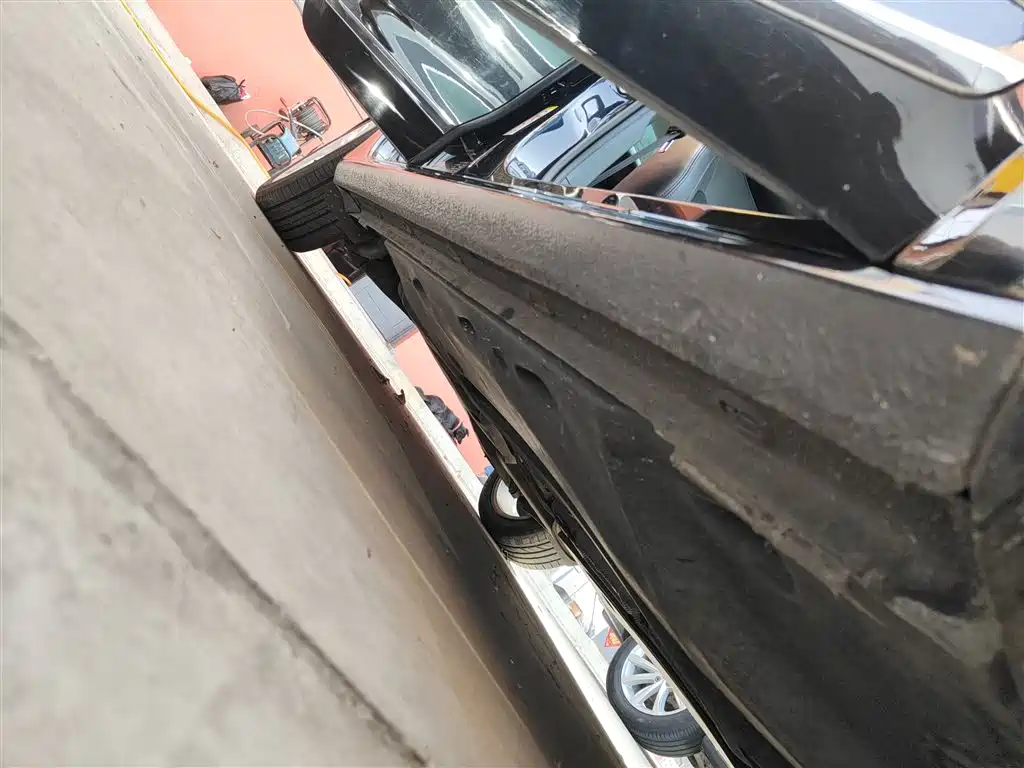 Volkswagen Passat 2015 1.8TSI DSG Ultimate Edition фото 21