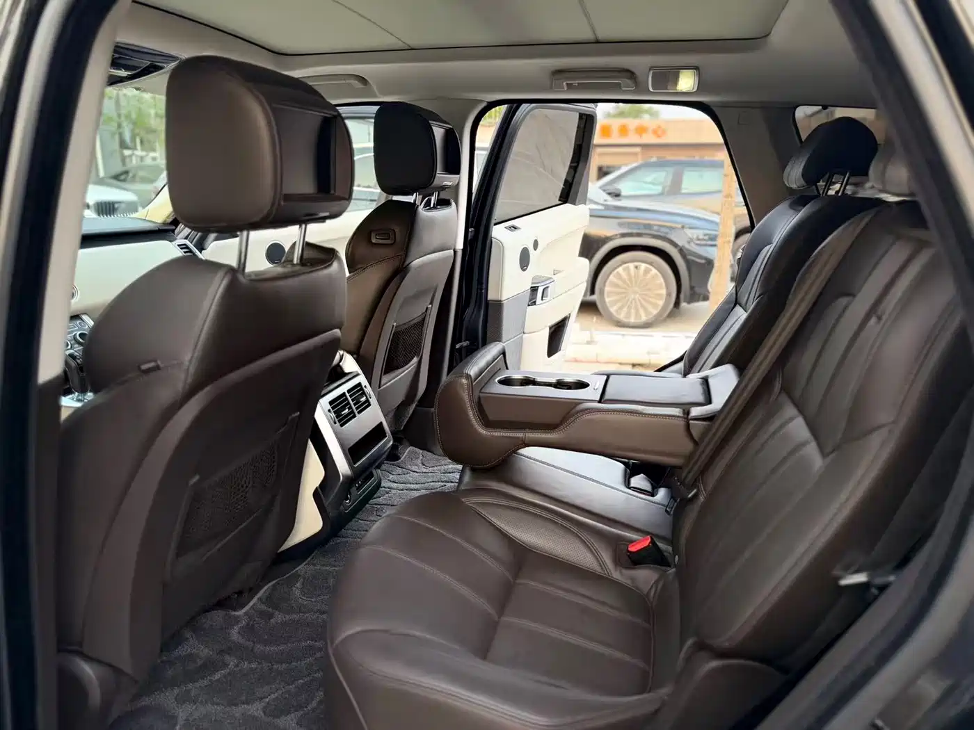 Land Rover Range Rover Sport 2016 Model 3.0 SC V6 HSE DYNAMIC фото 15