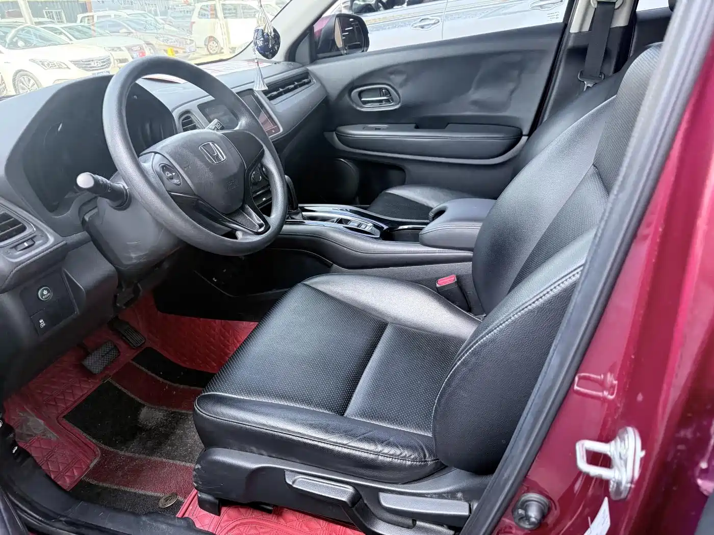 Photo 9 - Honda Vezel