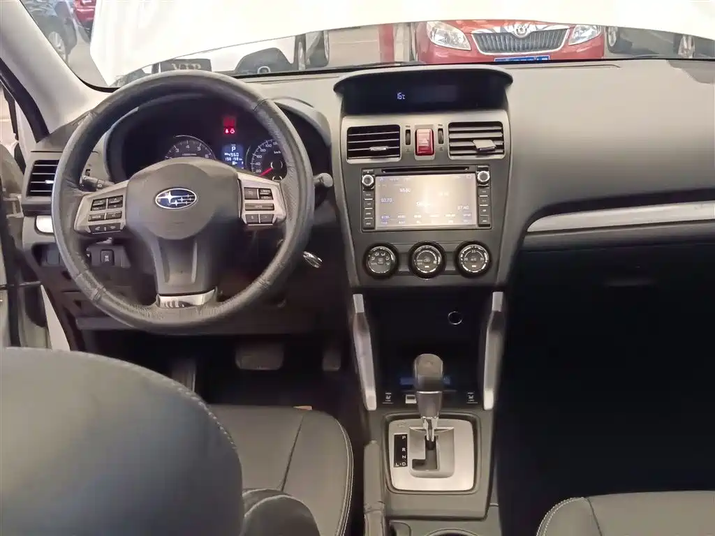 Subaru Forester 2014 2.0i Automatic Luxury Edition фото 10