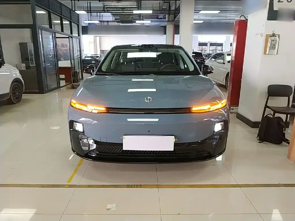 Фото 3 - Leapmotor B01