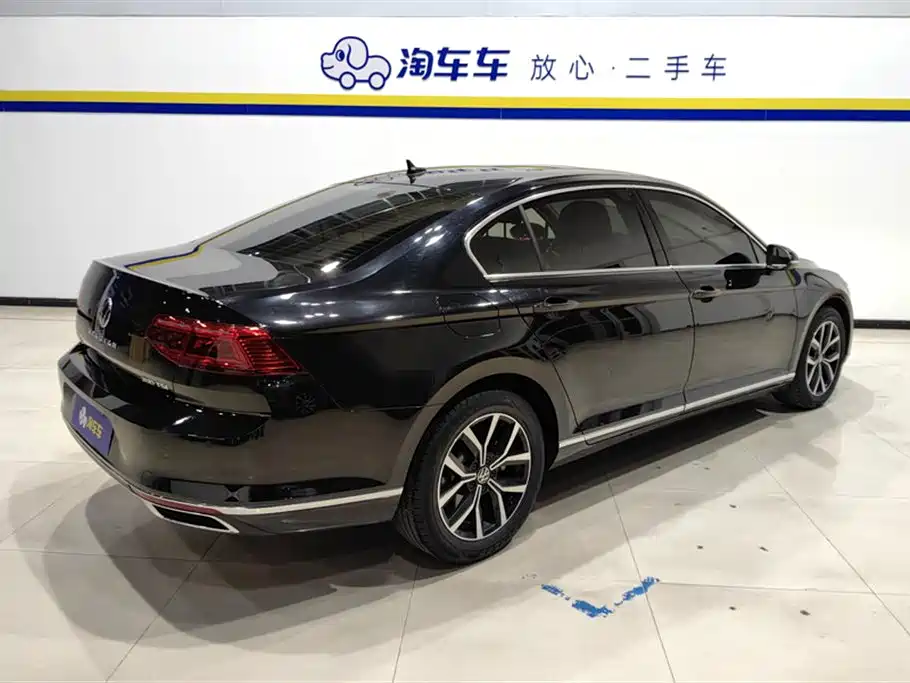 Volkswagen Magotan 2020 330TSI DSG Leading фото 3