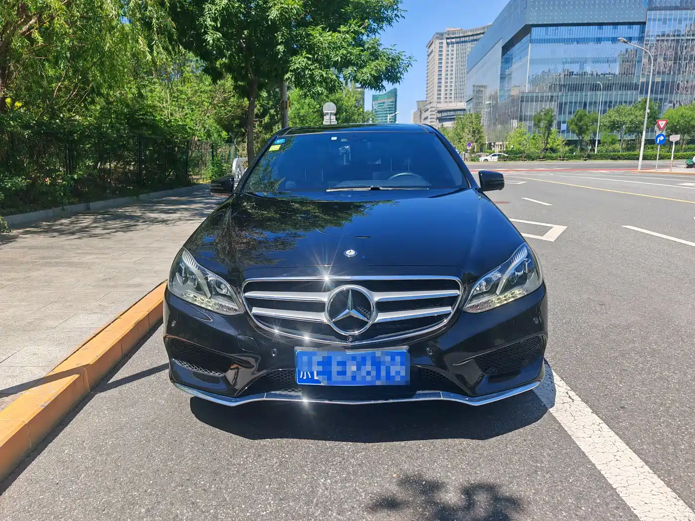 Mercedes-Benz E-Class 2015 Facelift E 260 L Sport фото 2