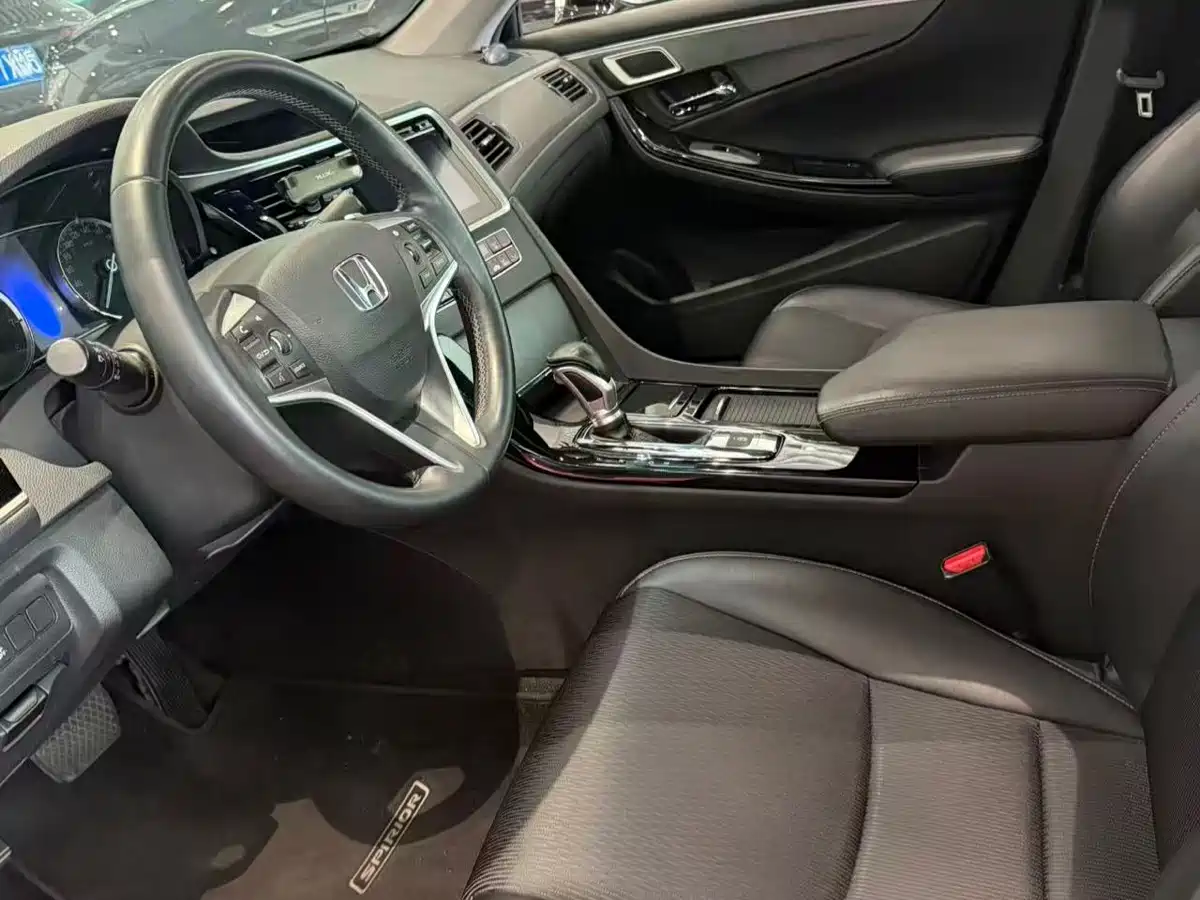 Honda Spirior 2016 2015 2.0L Premium Edition