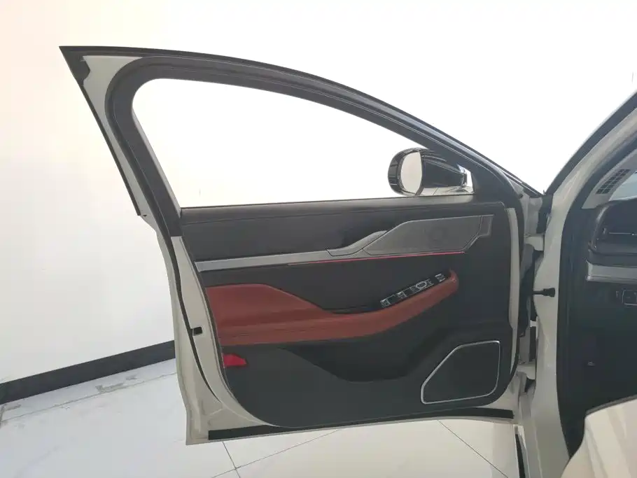 Lincoln Z 2025 2025 2.0T Premium Edition