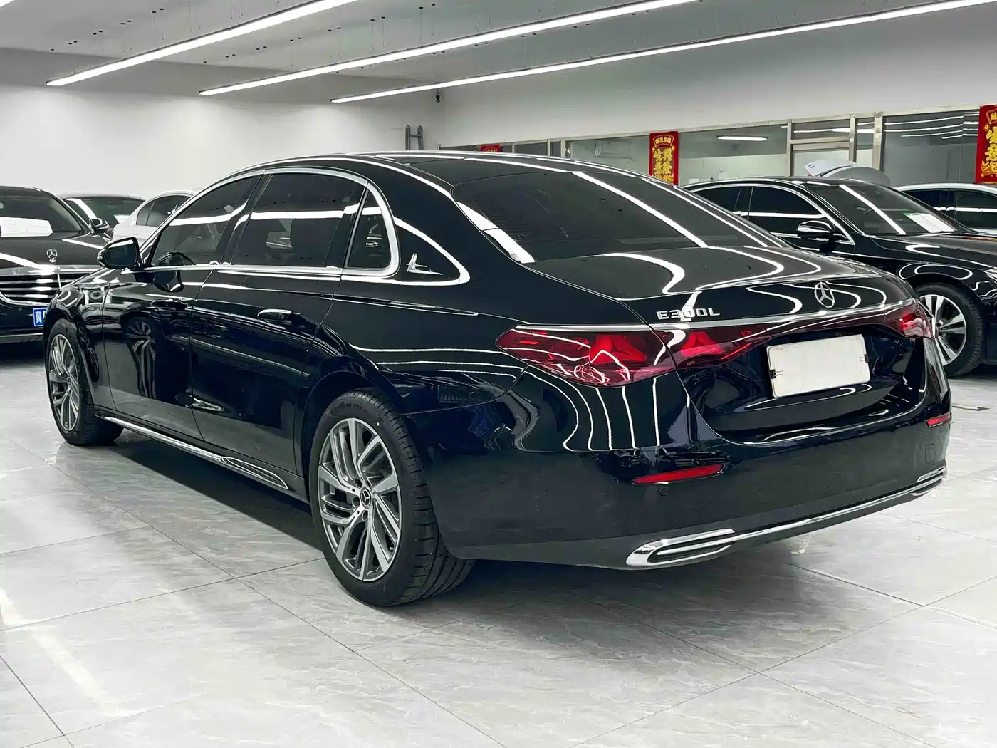 Mercedes-Benz E-Class 2024 E 300 L Fashion фото 5