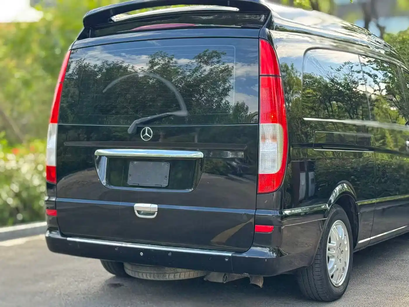 Mercedes-Benz Vito 2013 Model 3.0L Elite Edition фото 8
