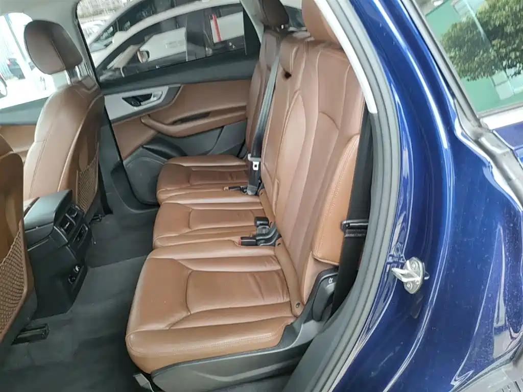 Audi Q7 2019 45 TFSI Comfort фото 17