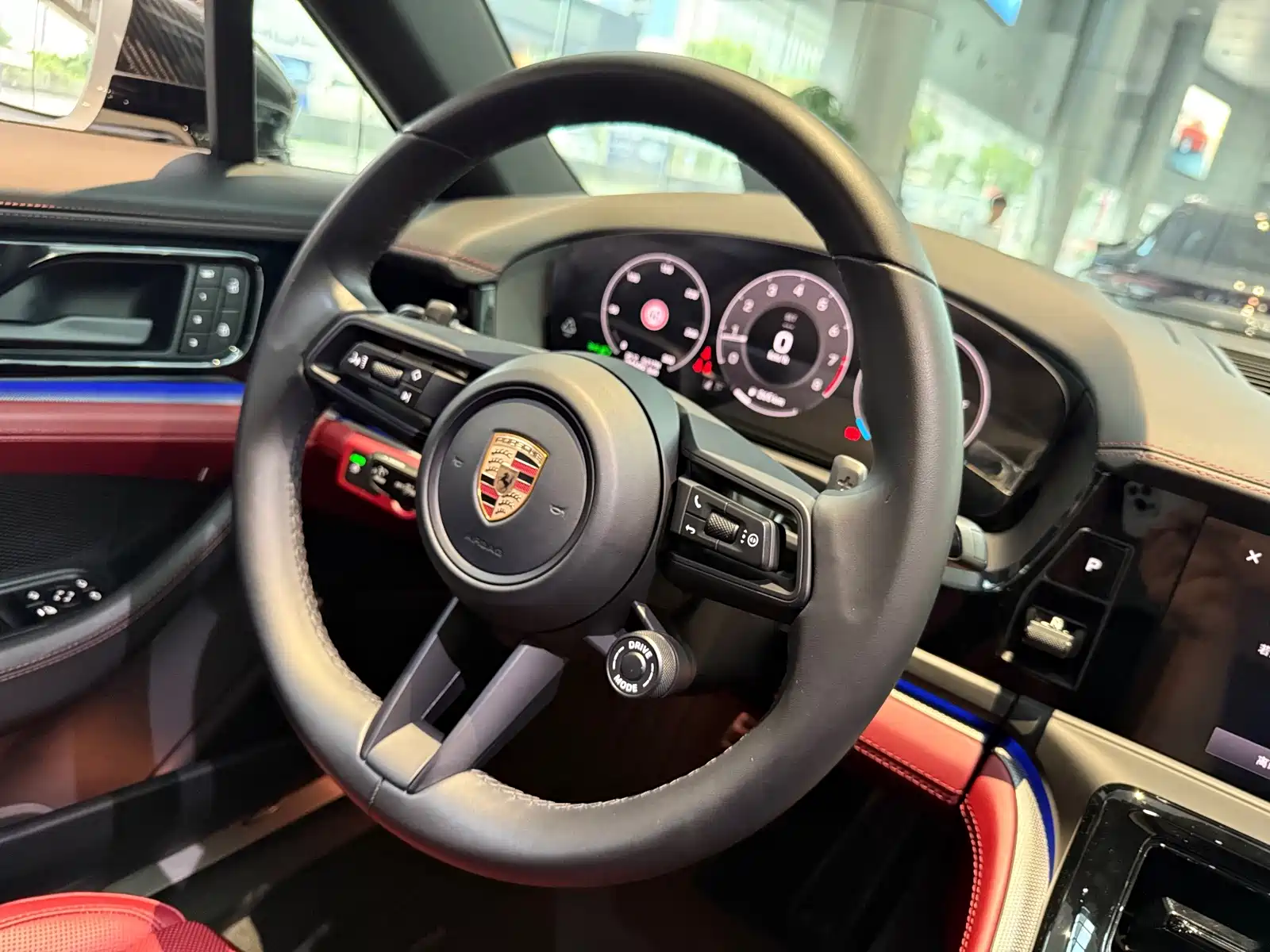 Photo 3 - Porsche Panamera