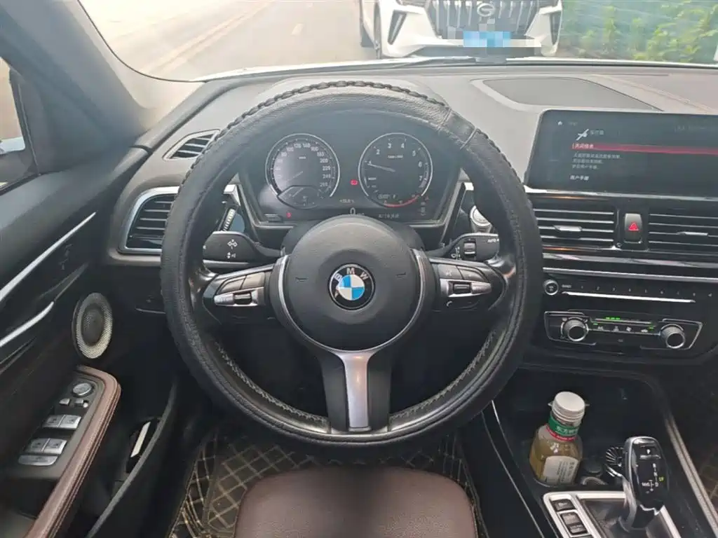 BMW 1-SERIES