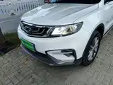 Фото 24 - Geely Atlas