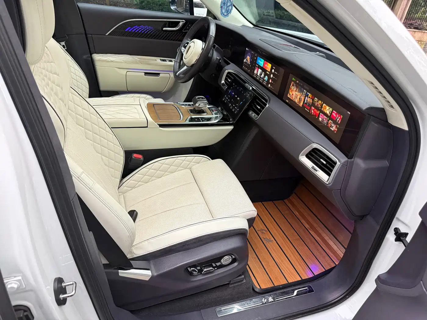 Hongqi E-HS9 2021 510km Flagship Edition 4-seater фото 8