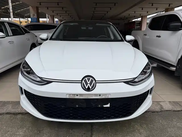VOLKSWAGEN LINGDU