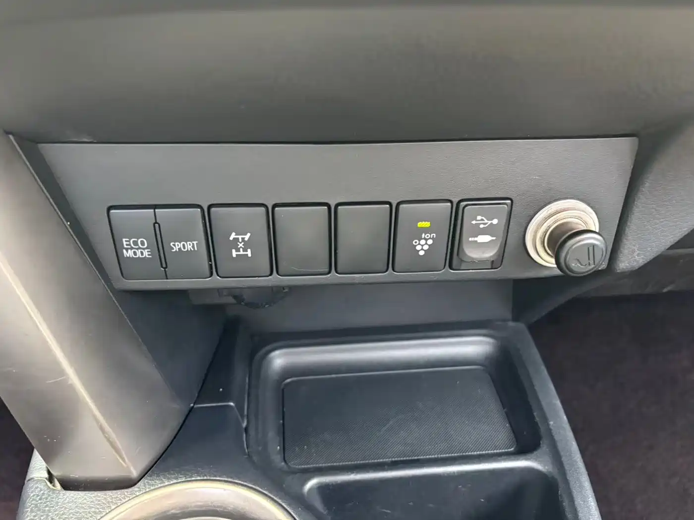 Toyota RAV4 Rongfang 2013 2.0L CVT 4WD Pioneer фото 14