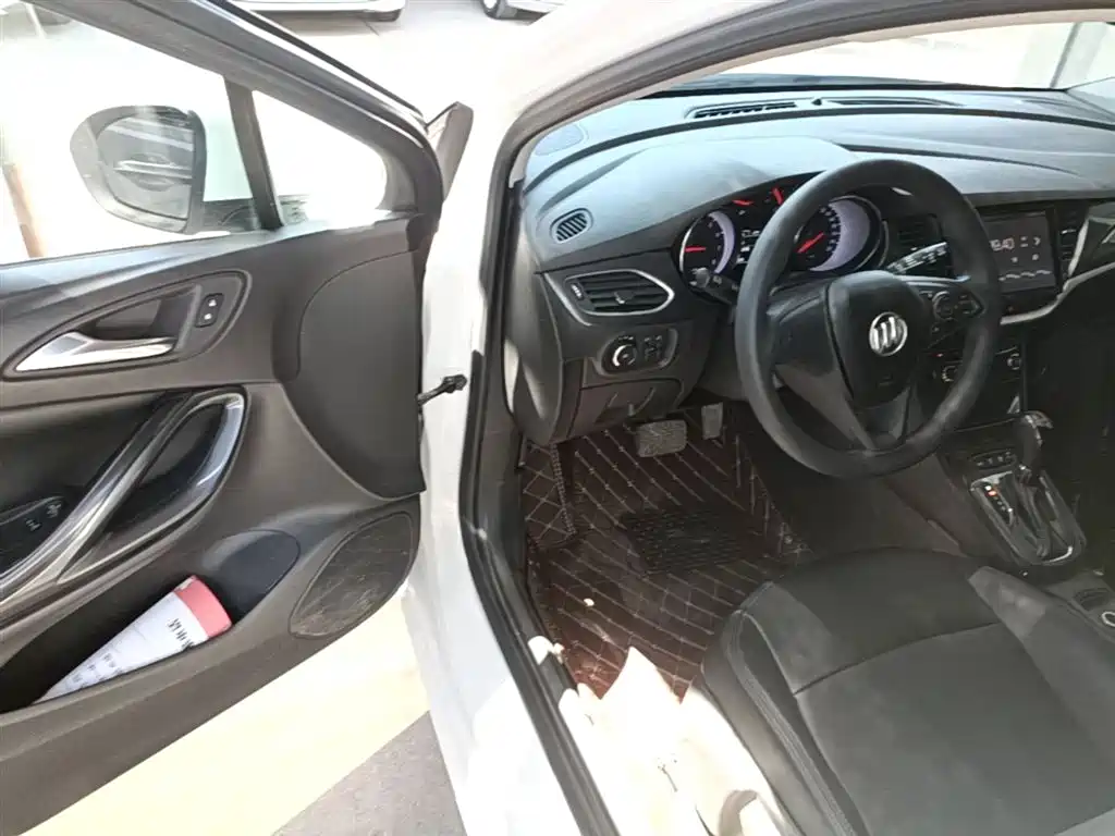 Buick Verano 2019 Hatchback 15S Automatic Progressive фото 16