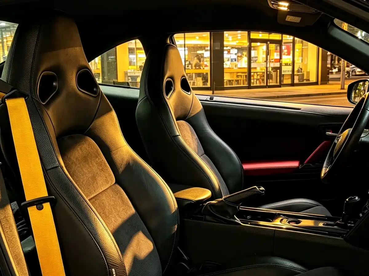 Nissan GT-R 2013 2014 3.8T Premium Edition Black Interior