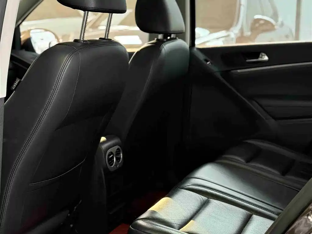 Volkswagen Tiguan 2013 1.8TSI Auto 4WD Luxury фото 5