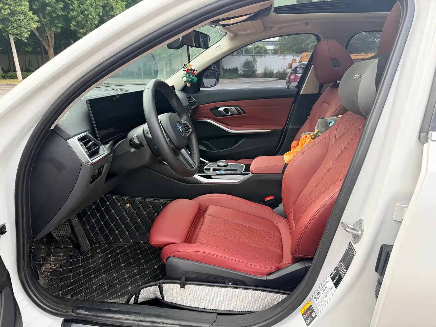 BMW i3 2022 eDrive 35 L фото 4