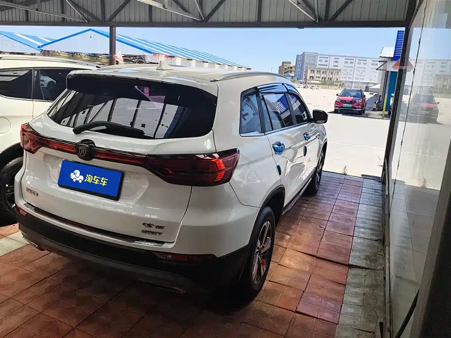 CHANGAN CS75
