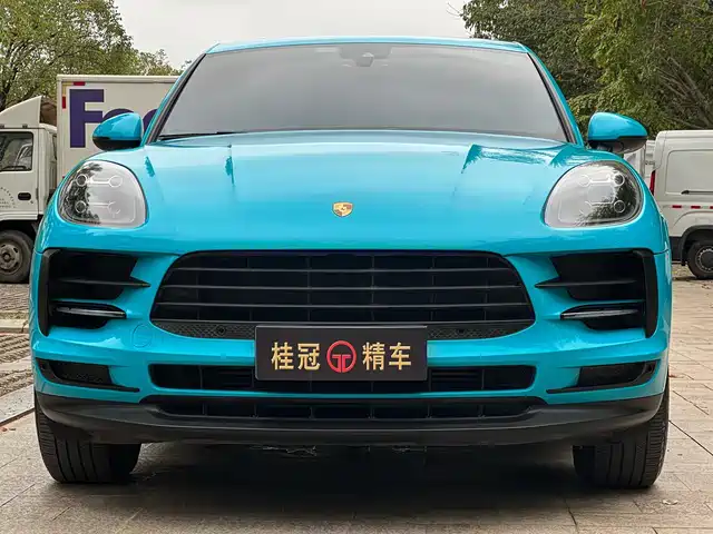 Porsche Macan 2018 Macan 2.0T — фото 3