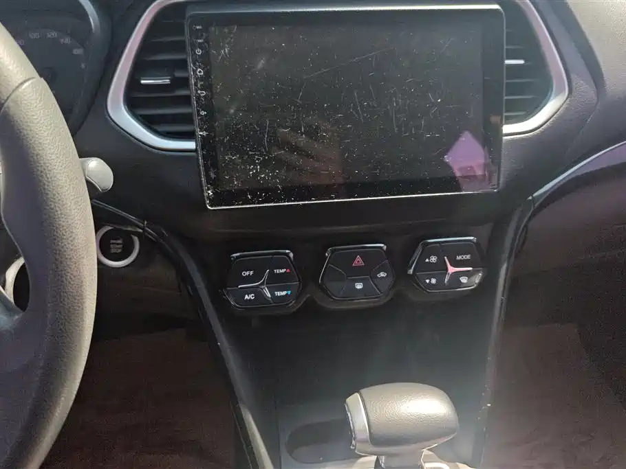 GAC Trumpchi Trumpchi GS4 2017 235T G-DCT 2WD Elite фото 13