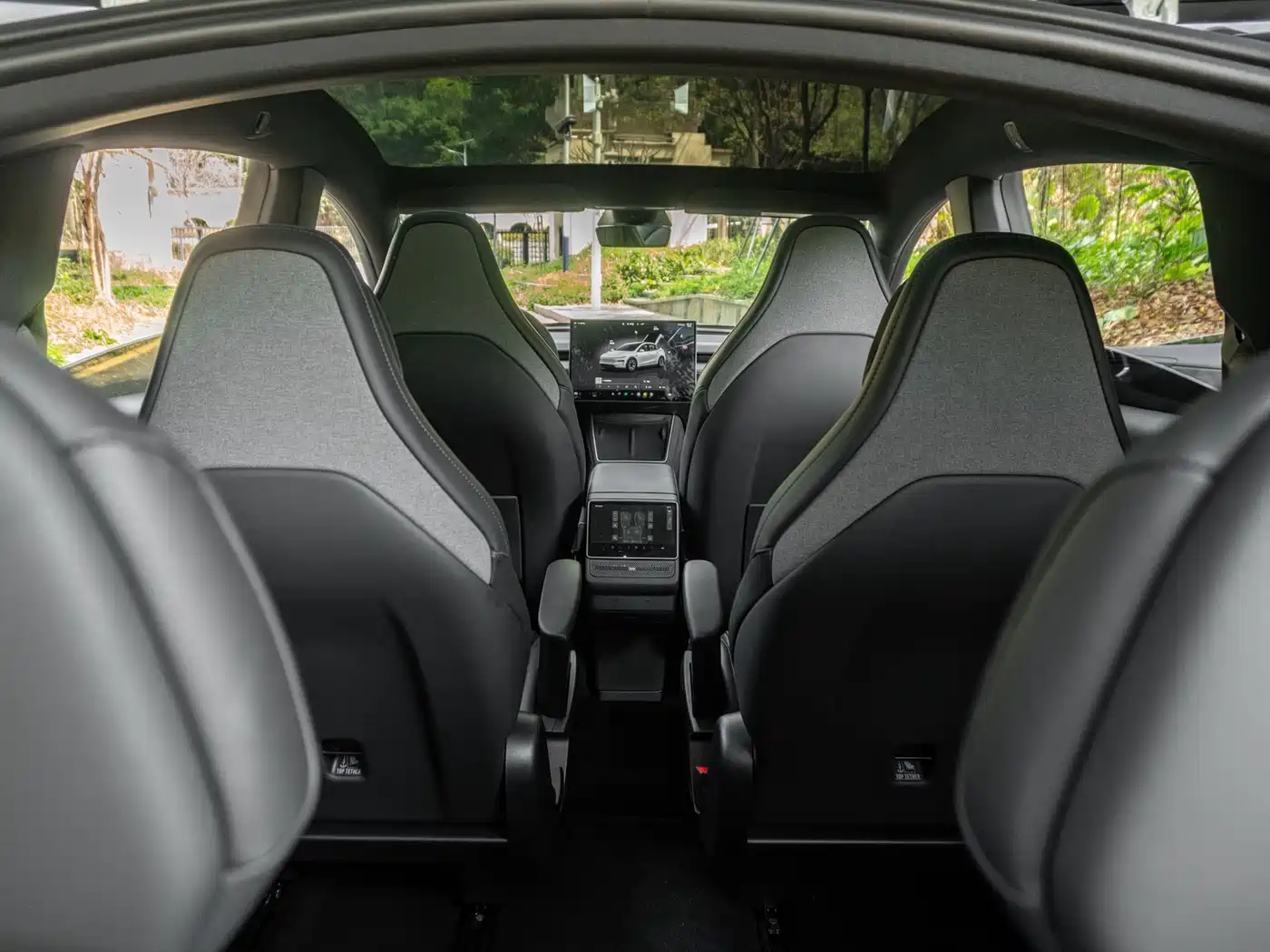 Tesla Model Y L 2025 Facelift Long Range AWD фото 16