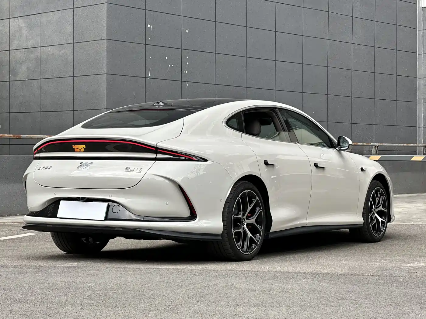 ZHIJI AUTOMOBILE ZHIJI L6