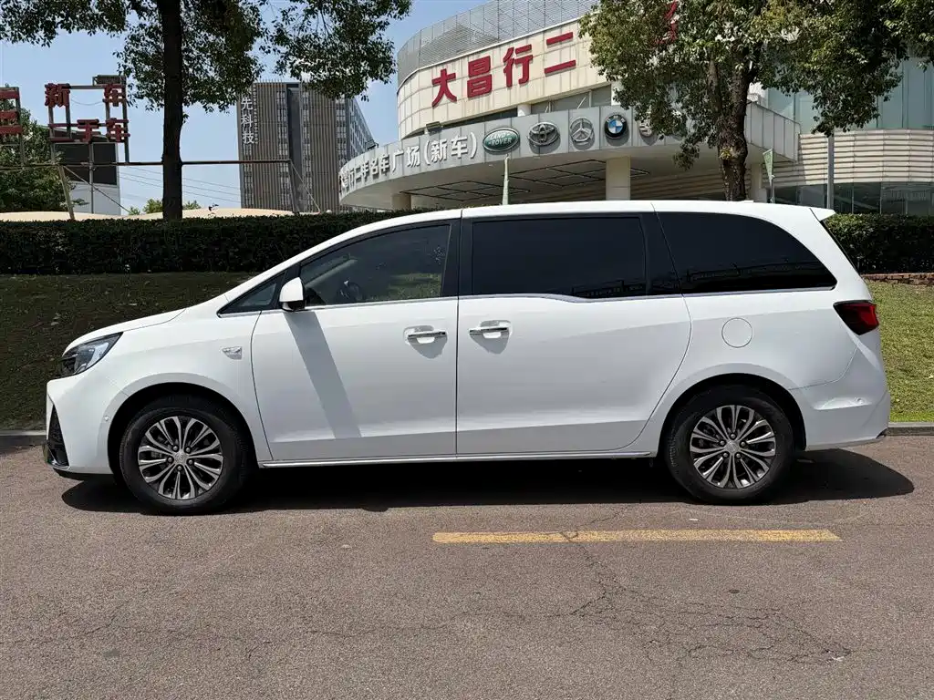 BUICK GL8