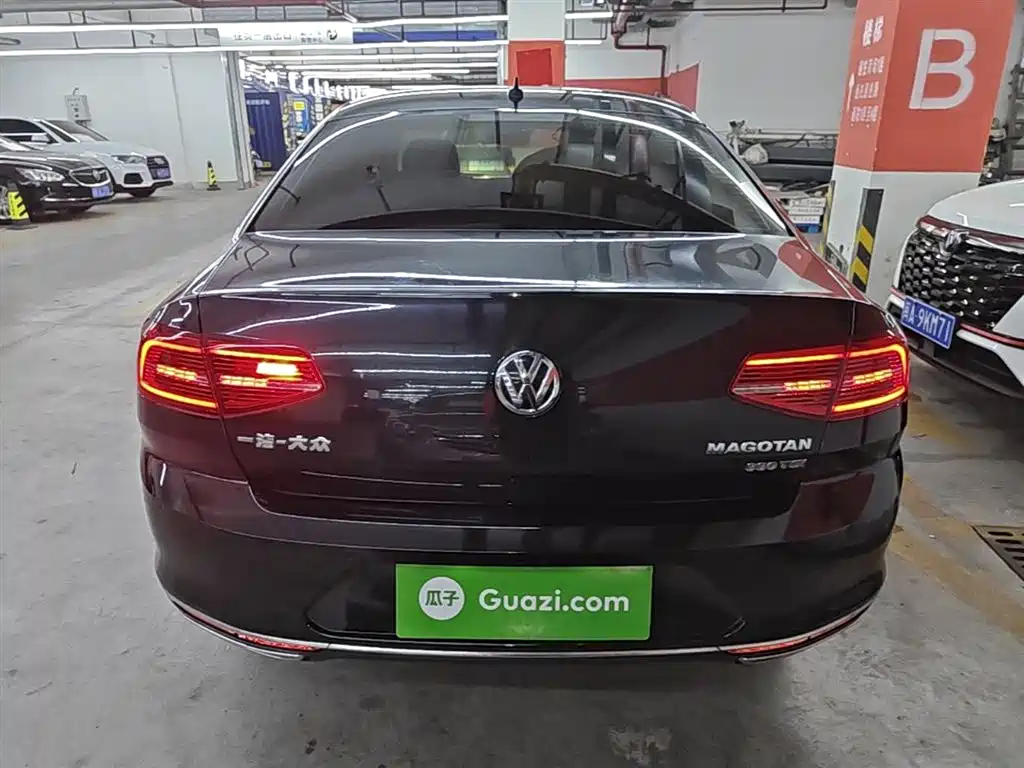 Volkswagen Magotan 2019 330TSI DSG Luxury Class China VI фото 6
