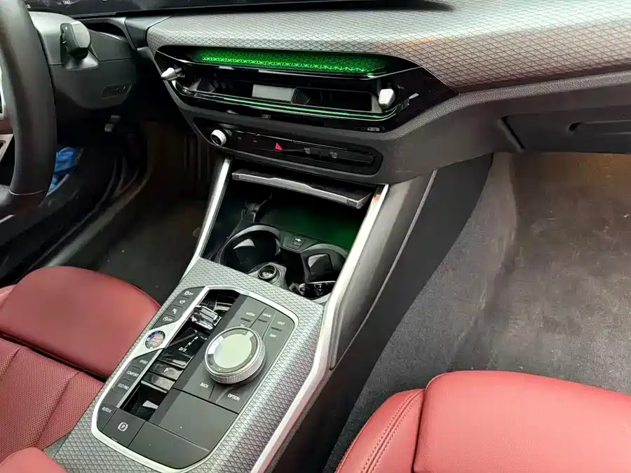 BMW 4 Series 2024 430i M Sport Shadow Edition фото 10