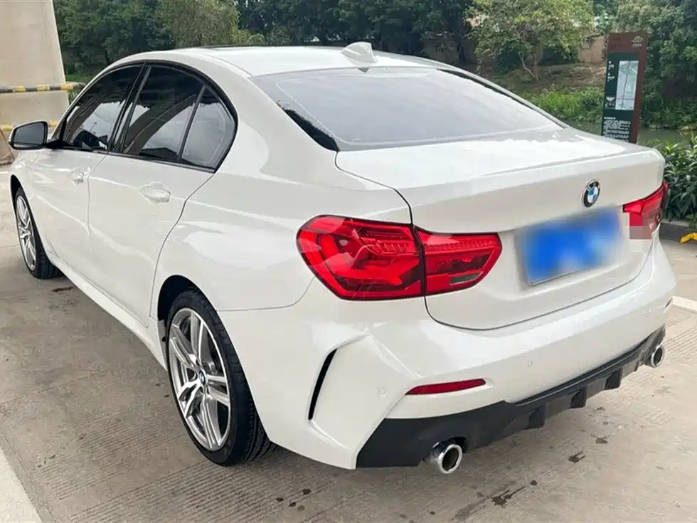 BMW 1 Series 2020 Model 125i Leading M Sport Package фото 22