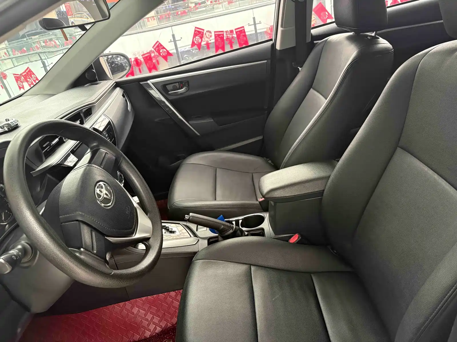 Photo 4 - Toyota Corolla