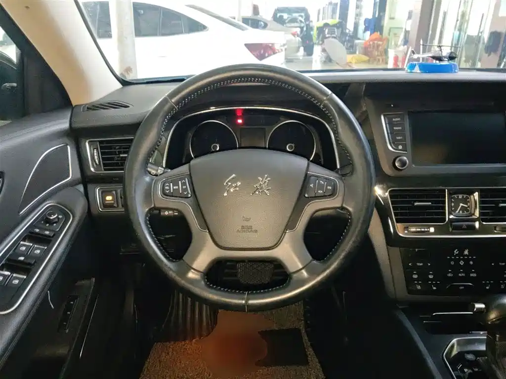 Hongqi H7 2018 2.0T Elite Edition фото 11