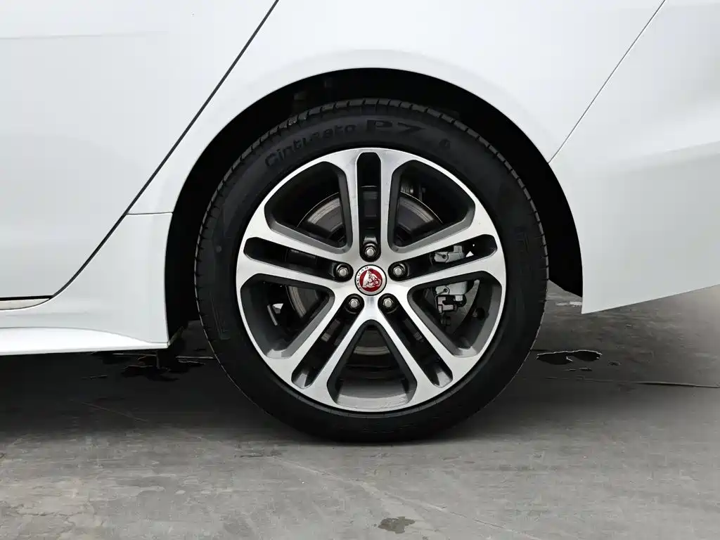 Jaguar XEL 2025 2024 Model 2.0T 250PS R-DYNAMIC S Progressive Sport Edition