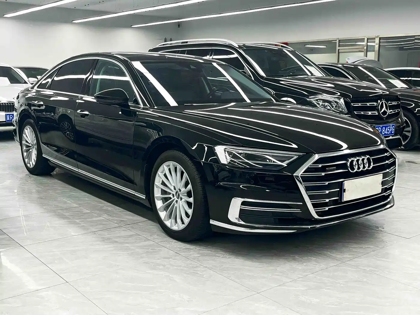 Audi A8 2019 Facelift Plus A8L 50 TFSI quattro Comfort фото 3