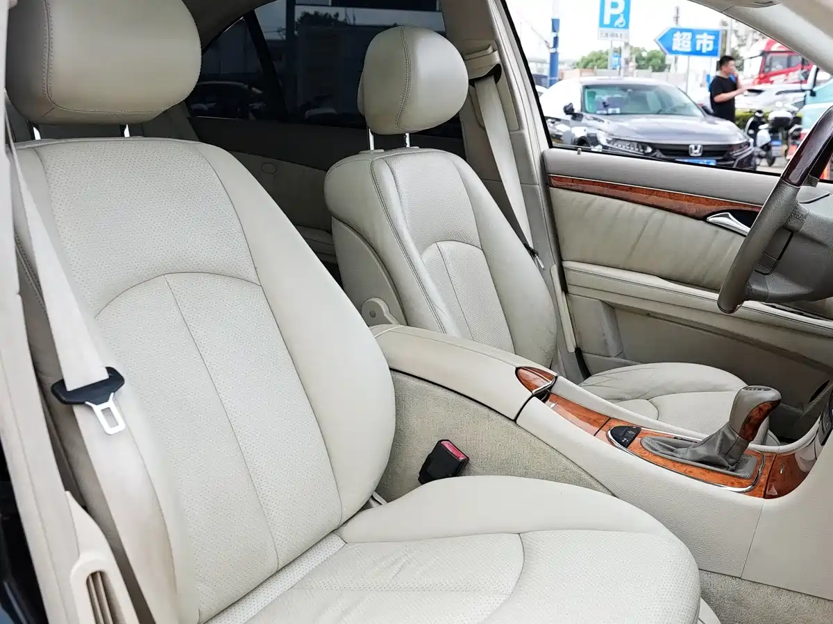 Mercedes-Benz E-Class (Import) 2006 E 500 Elegance фото 14