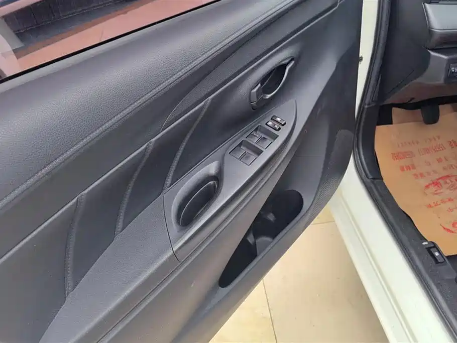 Toyota Vios 2017 1.5L Manual Pioneer фото 7