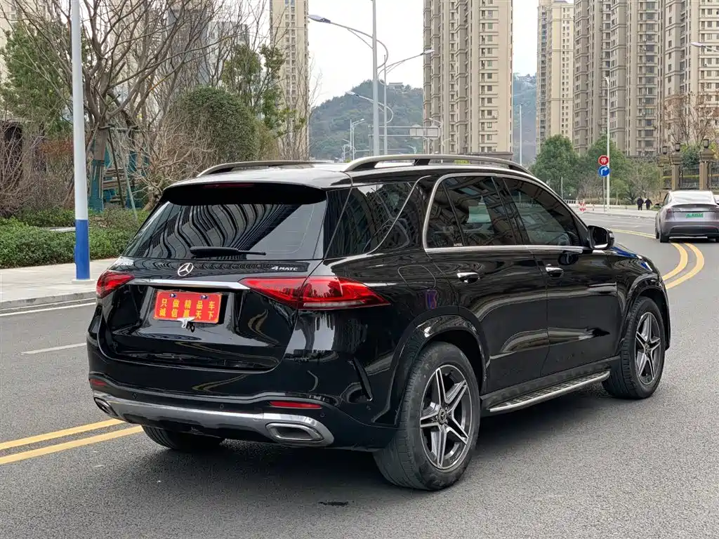 Mercedes-Benz GLE 2021 GLE 350 4MATIC Luxury фото 4