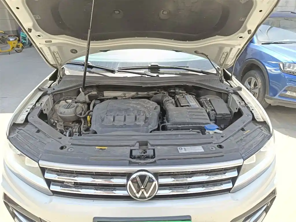 Volkswagen Tiguan L 2021 330TSI Automatic 2WD R-Line Premium фото 19