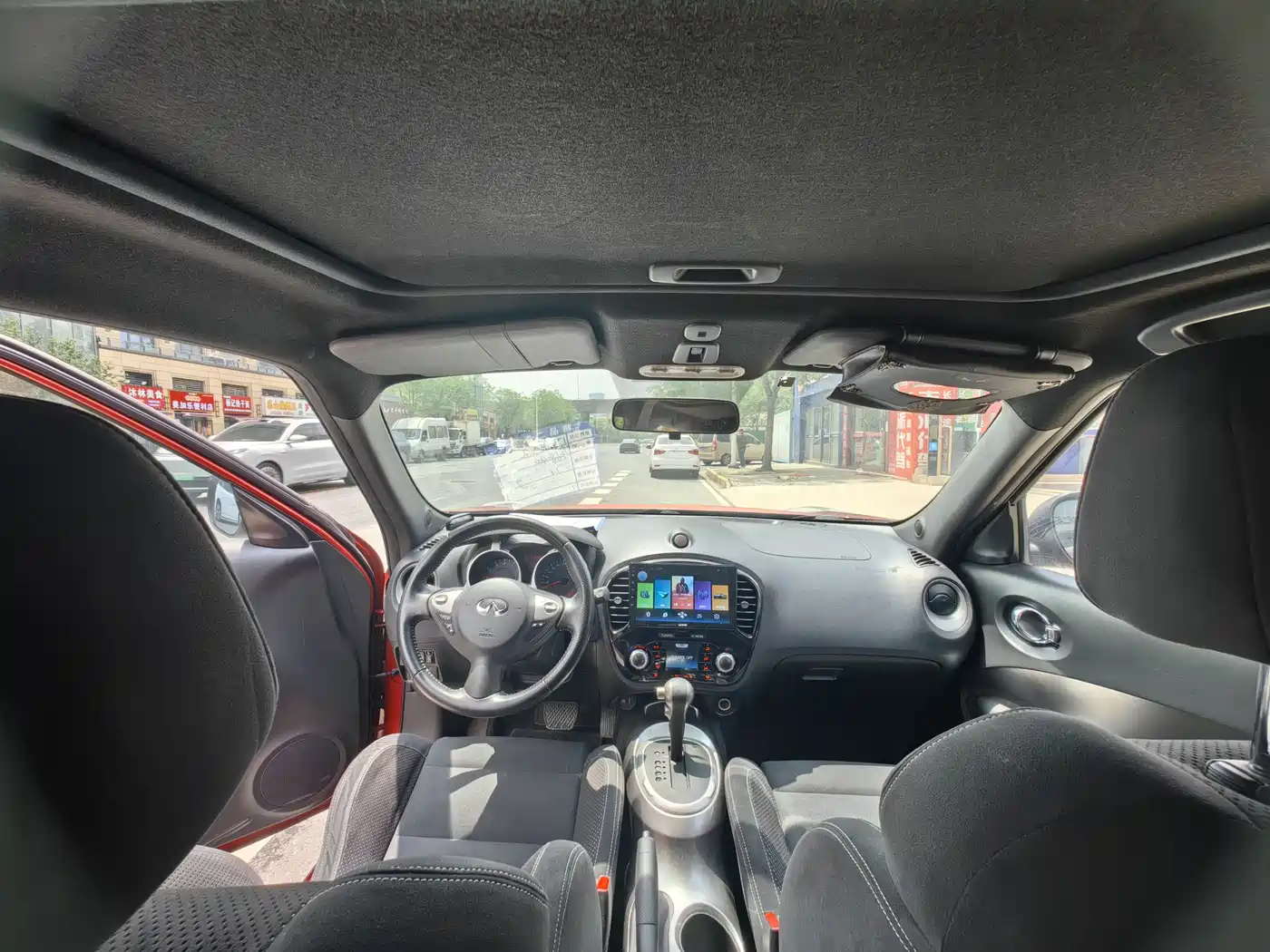 INFINITI ESQ
