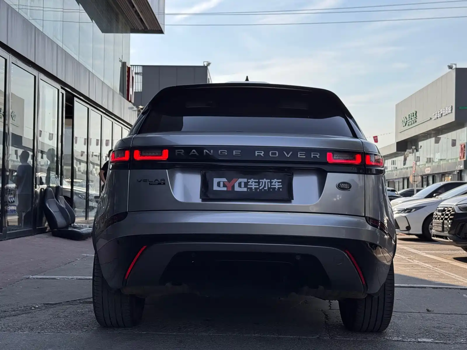 Фото 20 - Land Rover Range Rover Velar