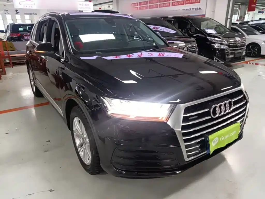 Photo 4 - Audi Q7