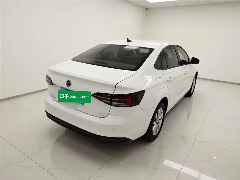 Volkswagen Lavida 2023 Xinrui 1.5L Auto Xinyi Edition фото 5