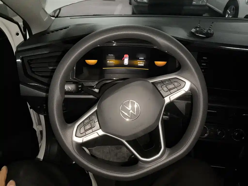 Volkswagen Lavida 2023 Xinrui 1.5L Auto Xinyi Edition фото 7