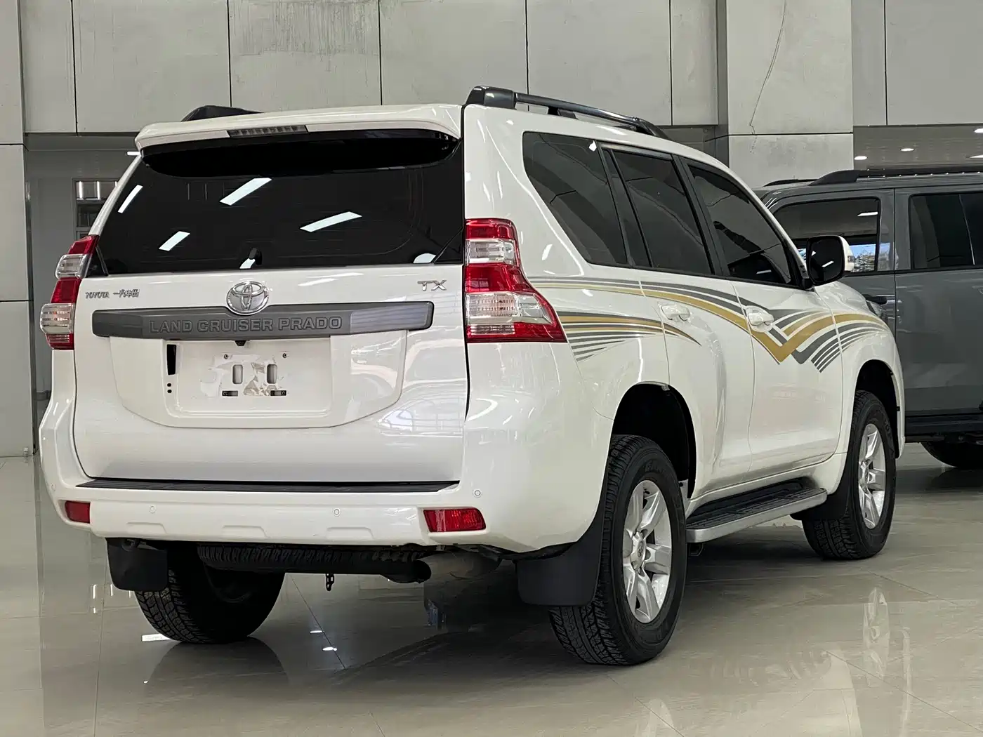 Toyota Prado 2016 3.5L Auto TX-L фото 9