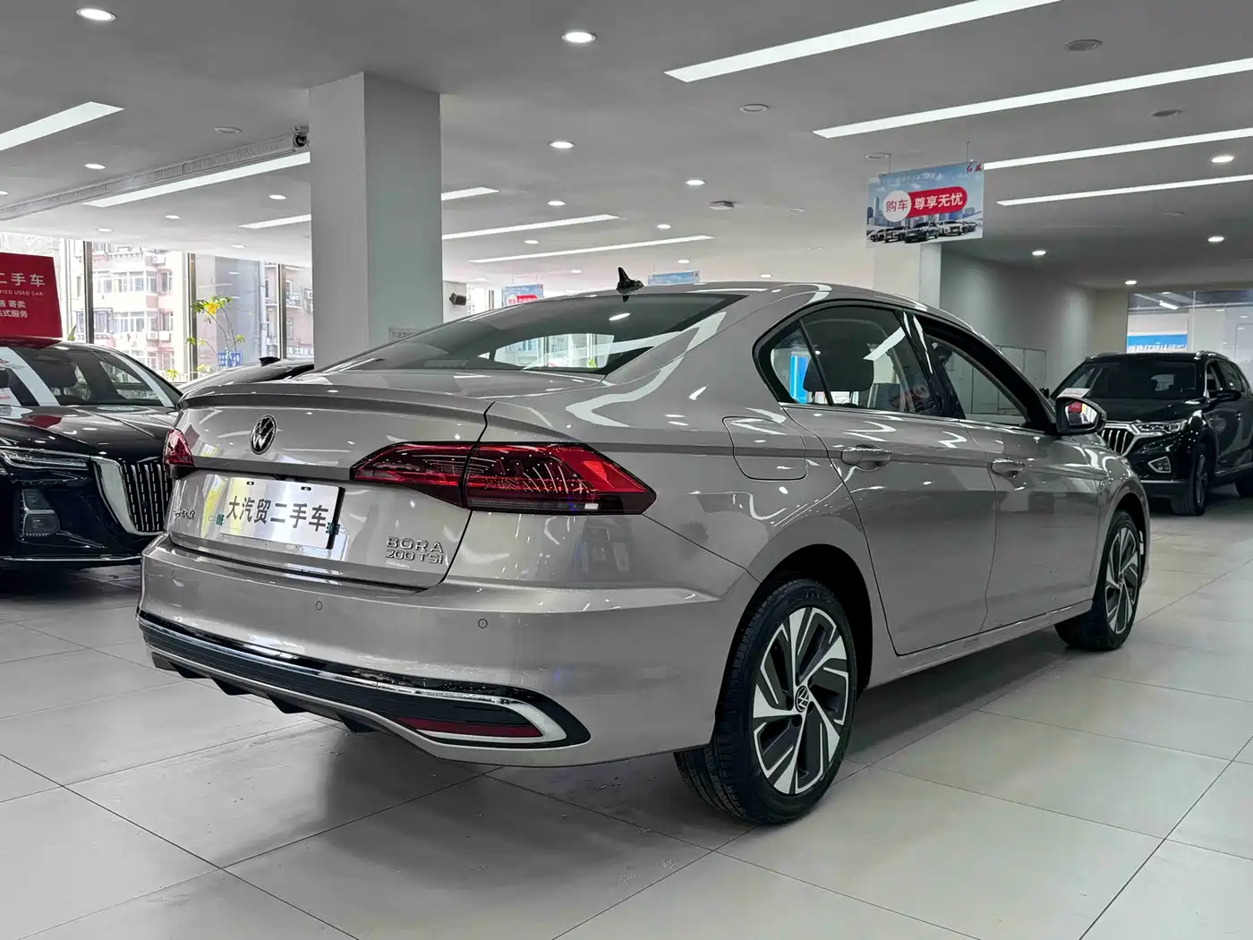 VOLKSWAGEN BORA