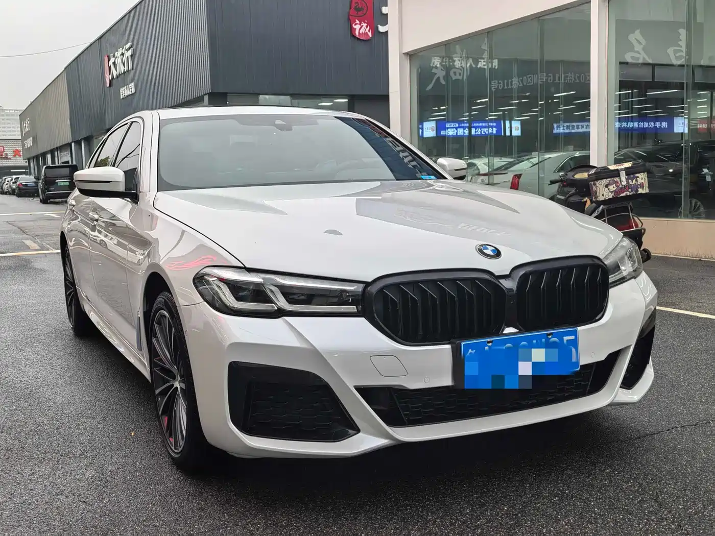 BMW 5 Series 2022 530Li xDrive M Sport Package фото 3