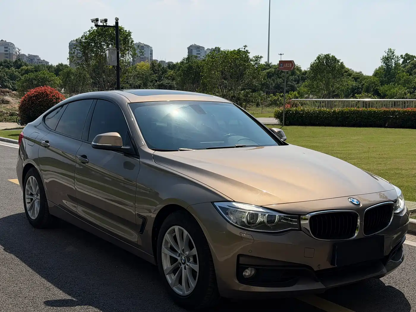 BMW 3 Series GT 2016 320i Fashion Style фото 3