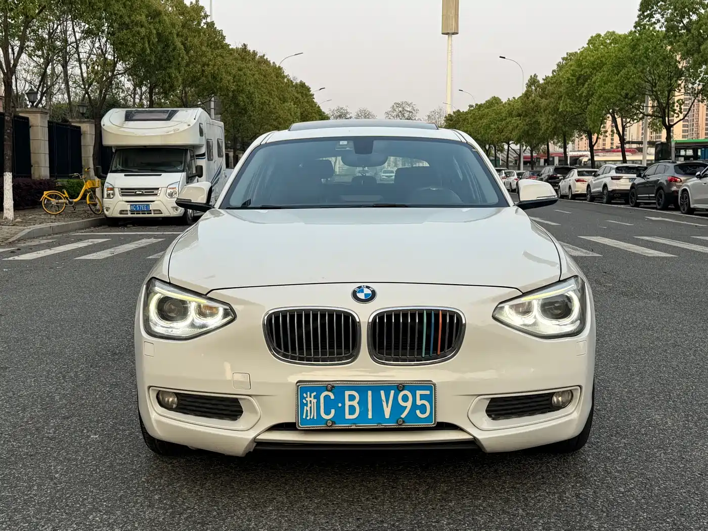 BMW 1 Series (Import) 2013 Facelift 116i Urban Model фото 4
