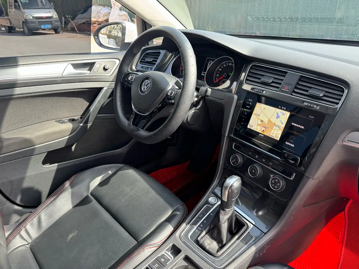 Volkswagen Golf 2020 200TSI DSG Comfort фото 7
